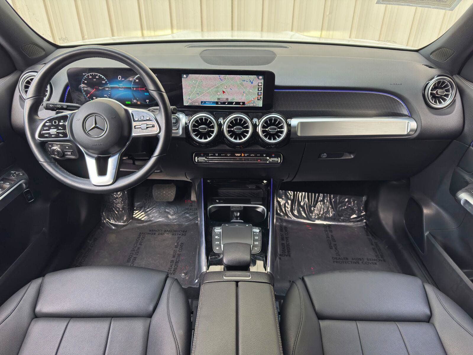 Used 2023 Mercedes-Benz EQB 300 4MATIC w/ Exclusive Package image 12