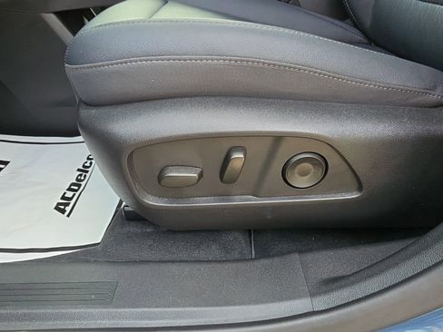 Certified 2025 Chevrolet Equinox LT w/ Convenience Package II FWD image 21