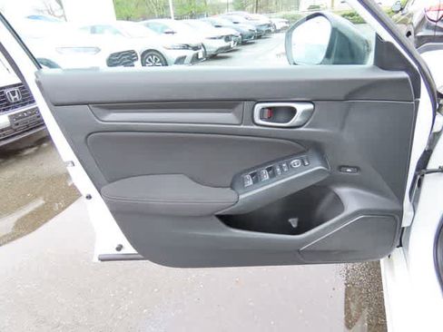 Used 2024 Honda Civic Sport image 15