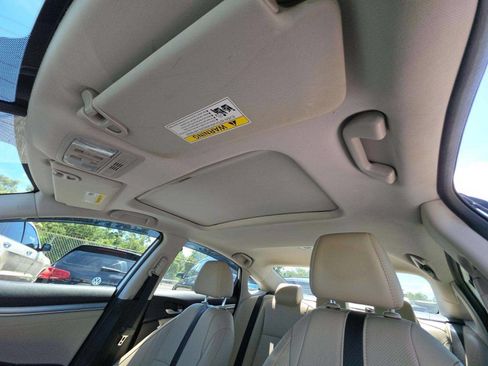 Used 2016 Honda Civic EX-L image 9