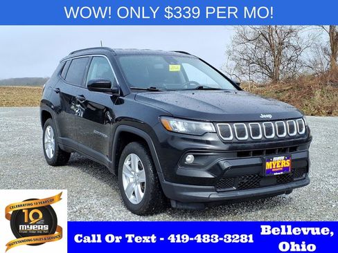 Used 2022 Jeep Compass Latitude image 1