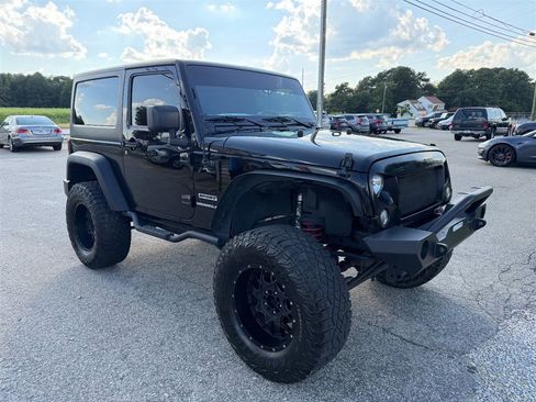 Used 2017 Jeep Wrangler Sport w/ Quick Order Package 24S AWD/4WD image 7