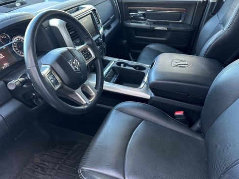 Used 2016 RAM 1500 Laramie w/ Convenience Group image 10