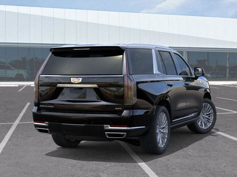 New 2026 Cadillac Escalade Luxury w/ LPO, Floor Liner Package image 5
