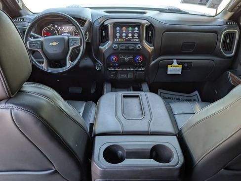 Used 2022 Chevrolet Silverado 2500 High Country w/ Technology Package AWD/4WD image 22