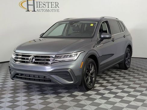 Used 2024 Volkswagen Tiguan SE image 4
