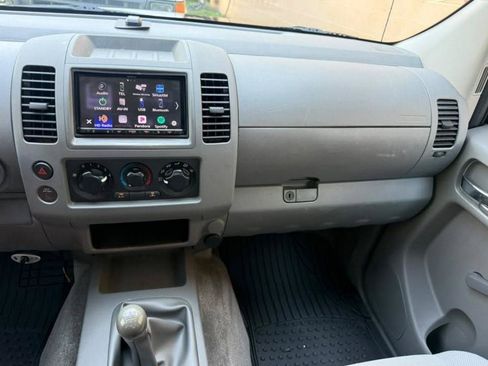 Used 2010 Nissan Frontier XE w/ XE Preferred Pkg RWD image 19