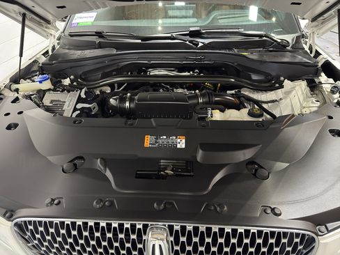 Used 2023 Lincoln Aviator Reserve w/ Equipment Group 201A image 37