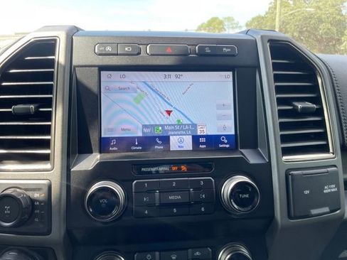 Used 2019 Ford F150 Raptor w/ Equipment Group 802A Luxury image 19