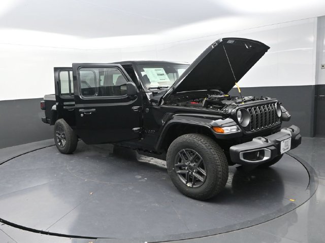 New 2026 Jeep Gladiator Sport AWD/4WD image 27