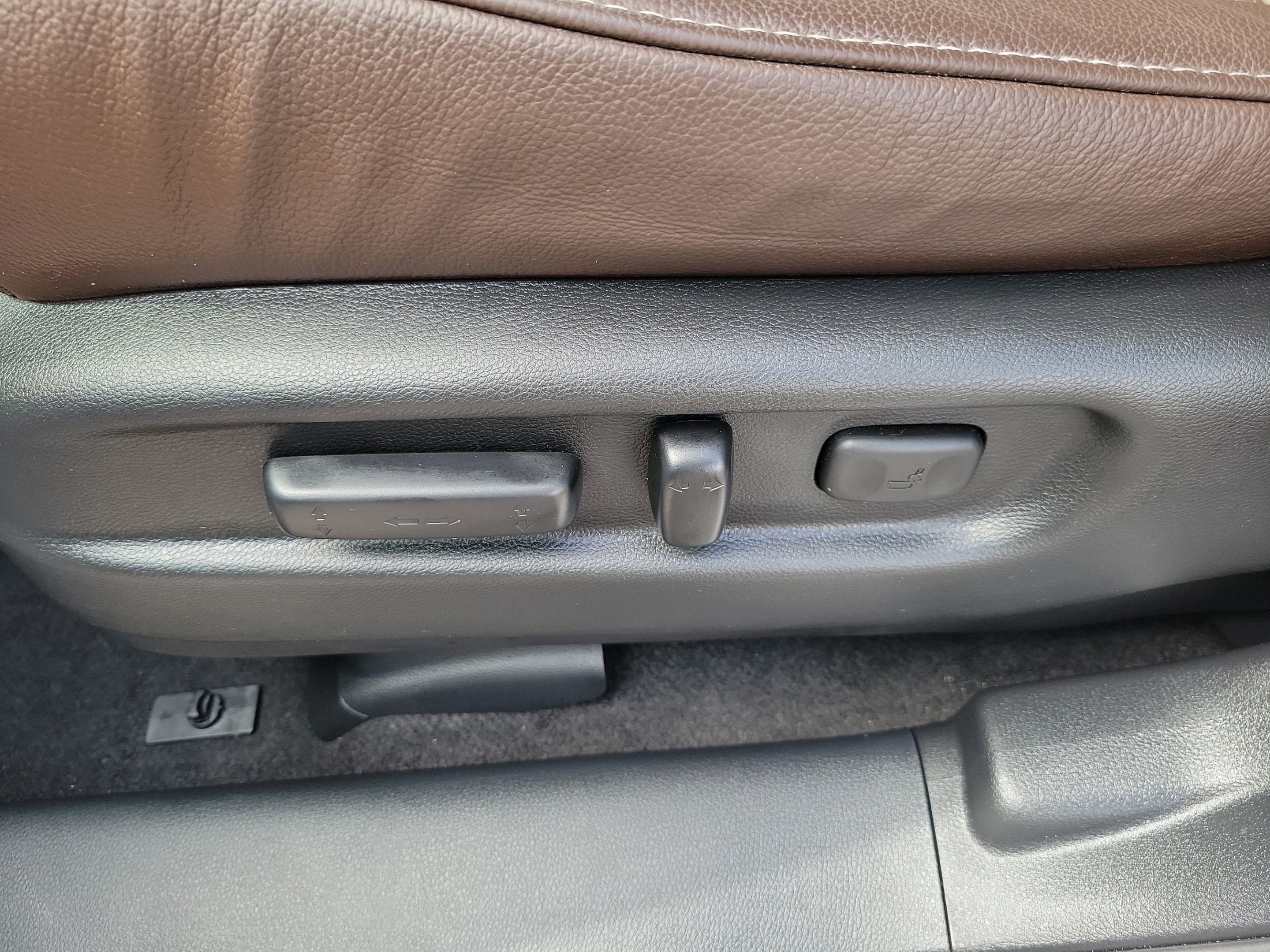 Certified 2025 Honda Passport EX-L image 26