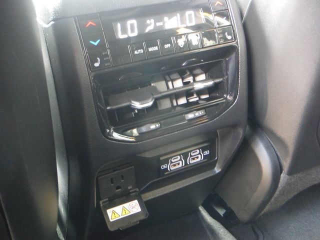Certified 2023 Jeep Grand Cherokee Overland w/ Luxury Tech Group IV AWD/4WD image 56