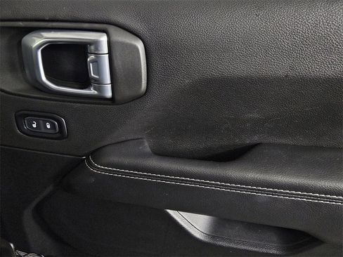 Used 2023 Jeep Wrangler Unlimited Sahara w/ Cold Weather Group image 33