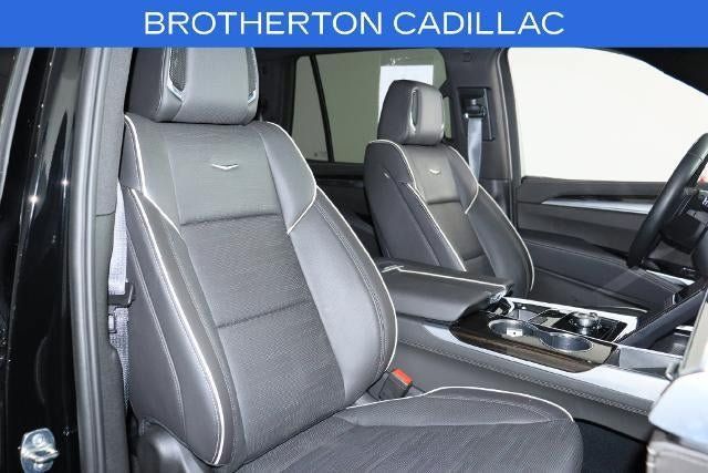 Certified 2025 Cadillac Escalade Premium Luxury w/ LPO, Floor Liner Package AWD/4WD image 24