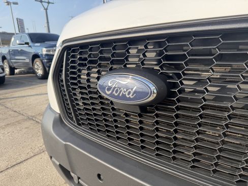 Used 2023 Ford Transit 250 Medium Roof AWD image 17