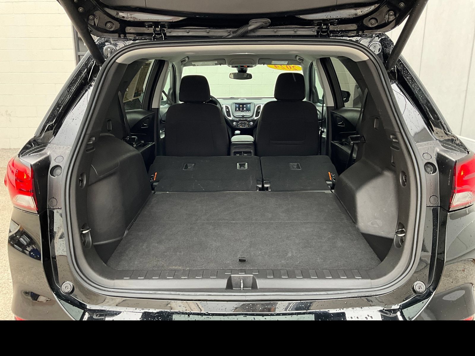 Used 2024 Chevrolet Equinox LT AWD/4WD image 11