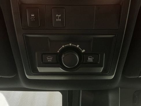 Used 2018 Toyota Tacoma TRD Off-Road image 50