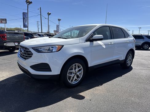 Used 2024 Ford Edge SEL image 7
