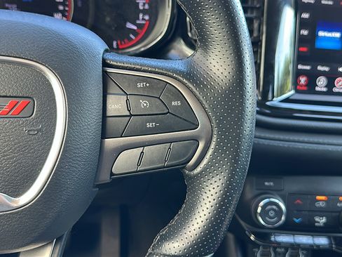 Used 2021 Dodge Durango SXT w/ 3rd Row Seating Group AWD/4WD image 16