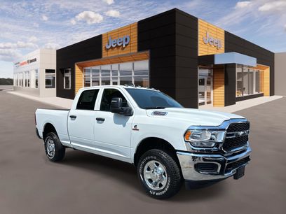 New 2024 RAM 2500 Tradesman w/ Chrome Appearance Group