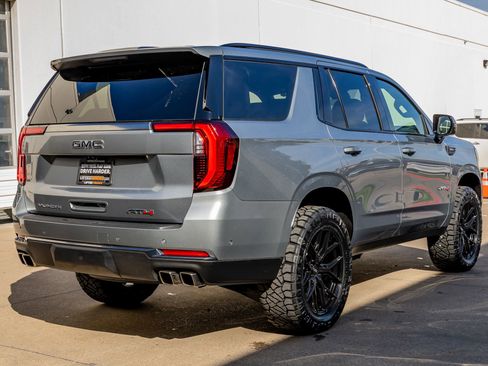 Used 2025 GMC Yukon AT4 w/ Premium Trailering Package image 10