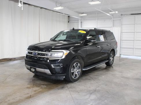 Used 2023 Ford Expedition Max Limited image 4