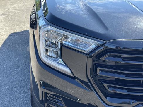 Used 2022 GMC Terrain SLE w/ Driver Convenience Package AWD/4WD image 7