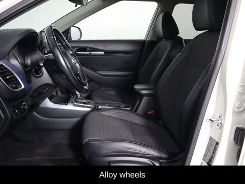 Used 2021 Kia Seltos S image 16