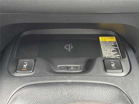 Used 2023 Toyota Corolla XSE FWD image 11