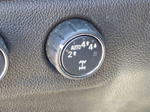 Used 2022 Chevrolet Colorado Z71 w/ Safety Package AWD/4WD image 15