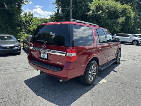 Used 2017 Ford Expedition XLT AWD/4WD image 6