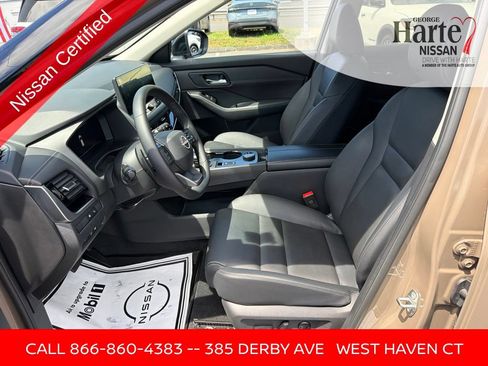 Certified 2025 Nissan Rogue SL w/ SL Premium Package AWD/4WD image 13