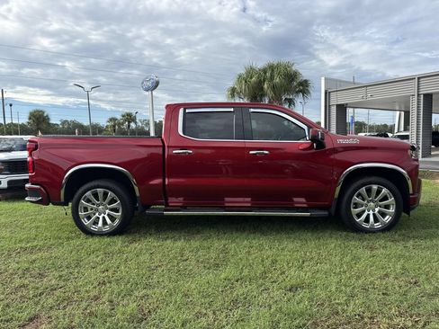 Used 2021 Chevrolet Silverado 1500 High Country w/ Technology Package RWD image 2