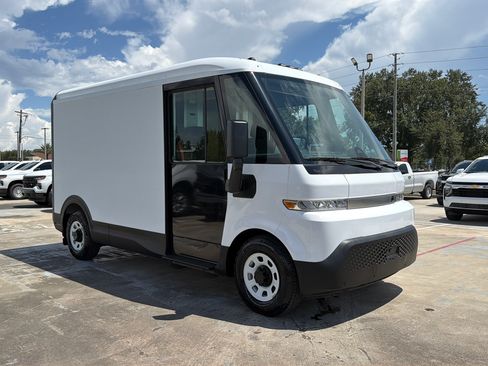 Used 2024 Chevrolet Brightdrop 400 w/ Commercial Equipment Package AWD/4WD image 13