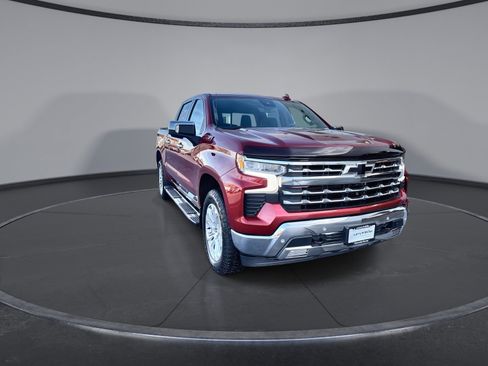 Used 2023 Chevrolet Silverado 1500 LTZ w/ Technology Package AWD/4WD image 3