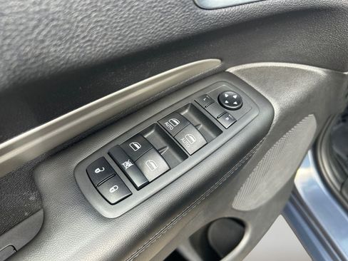 Used 2020 Dodge Durango SXT AWD/4WD image 21