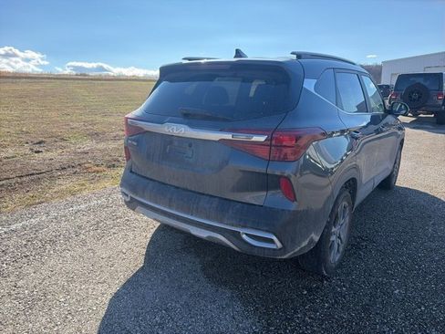 Used 2023 Kia Seltos S w/ Navigation Package image 5