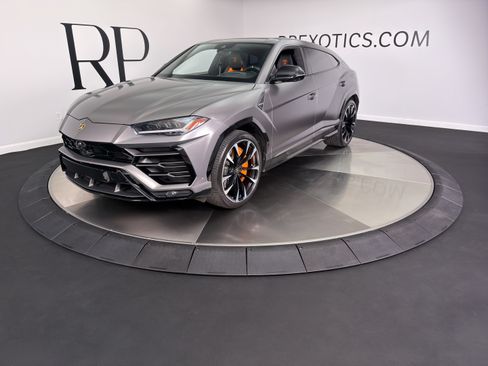 Used 2021 Lamborghini Urus AWD/4WD image 1