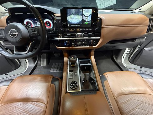 Used 2024 Nissan Pathfinder Platinum w/ Cargo Package image 20