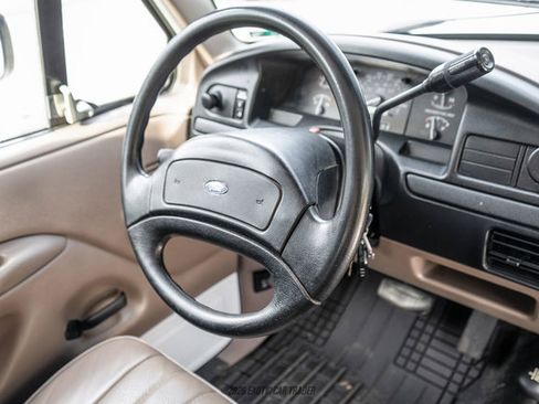 Used 1992 Ford Bronco Custom AWD/4WD image 47