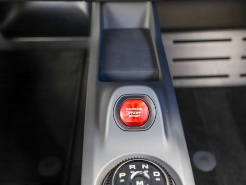 Used 2017 Ford GT RWD image 87