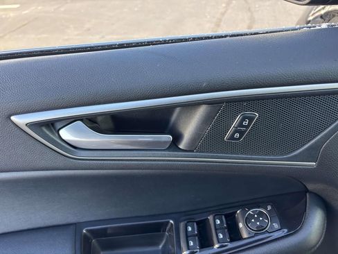Used 2017 Ford Edge SEL w/ Equipment Group 201A image 14