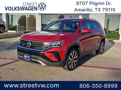 Used 2022 Volkswagen Taos SE w/ Panoramic Sunroof Package