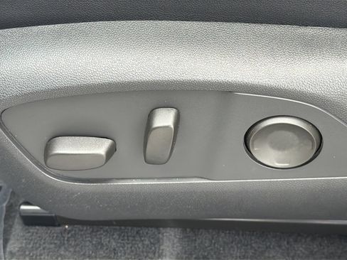 Used 2026 Chevrolet Traverse RS w/ LPO, Floor Liner Package AWD/4WD image 18