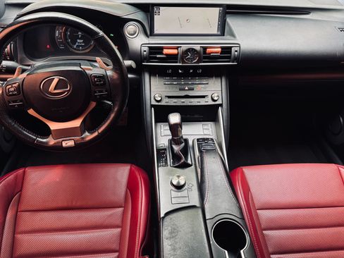 Used 2019 Lexus IS 300 F Sport w/ F Sport Package RWD image 2