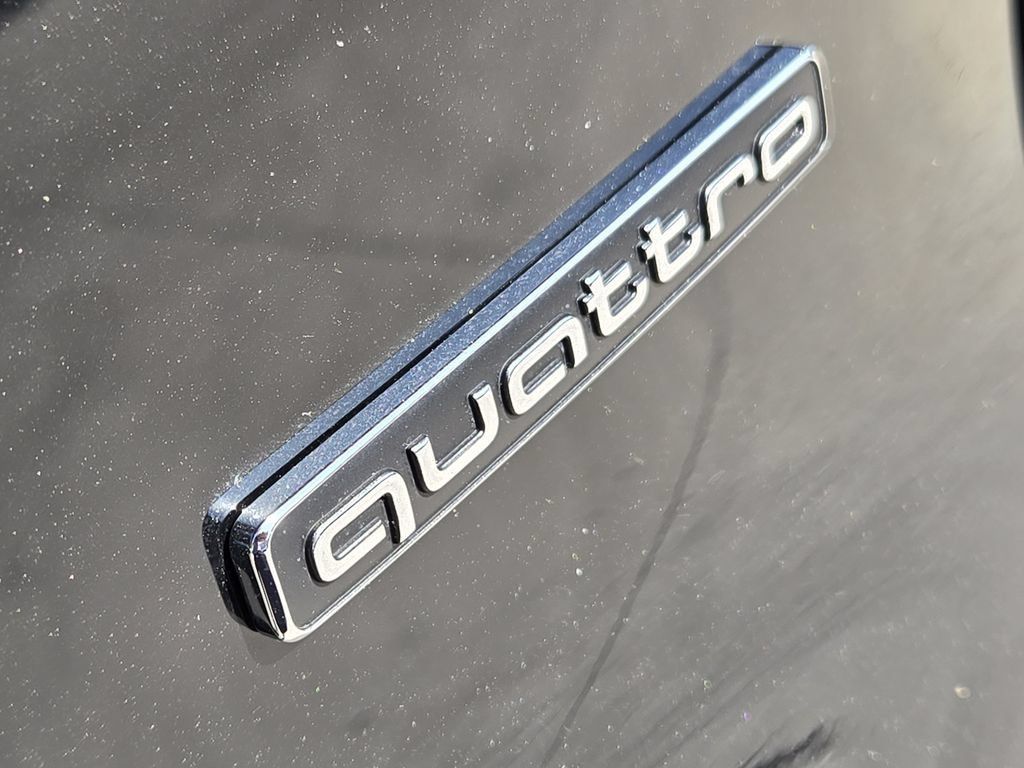 Used 2025 Audi Q5 Prestige AWD/4WD image 14