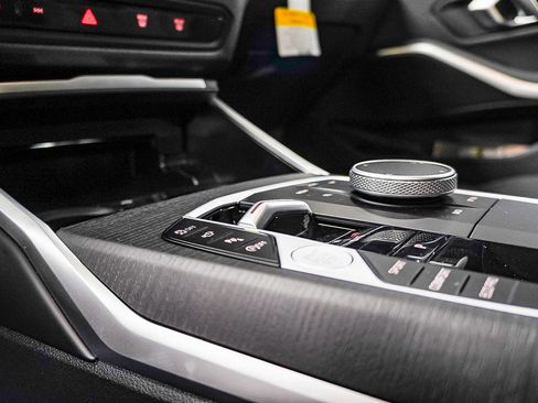 New 2026 BMW 330i Sedan w/ Convenience Package image 25