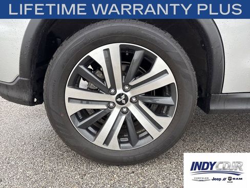 Used 2025 Mitsubishi Outlander Sport LE AWD/4WD image 15