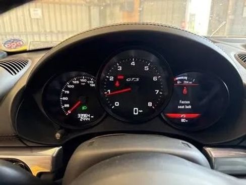 Used 2019 Porsche 718 Boxster RWD image 5