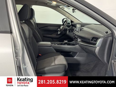 Used 2025 Nissan Rogue SV image 20